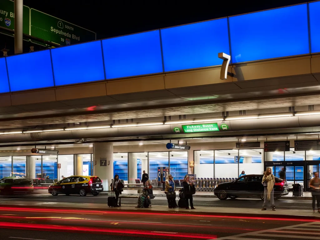 United Terminal 7